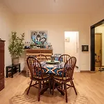 Vintage Vibrant Space !