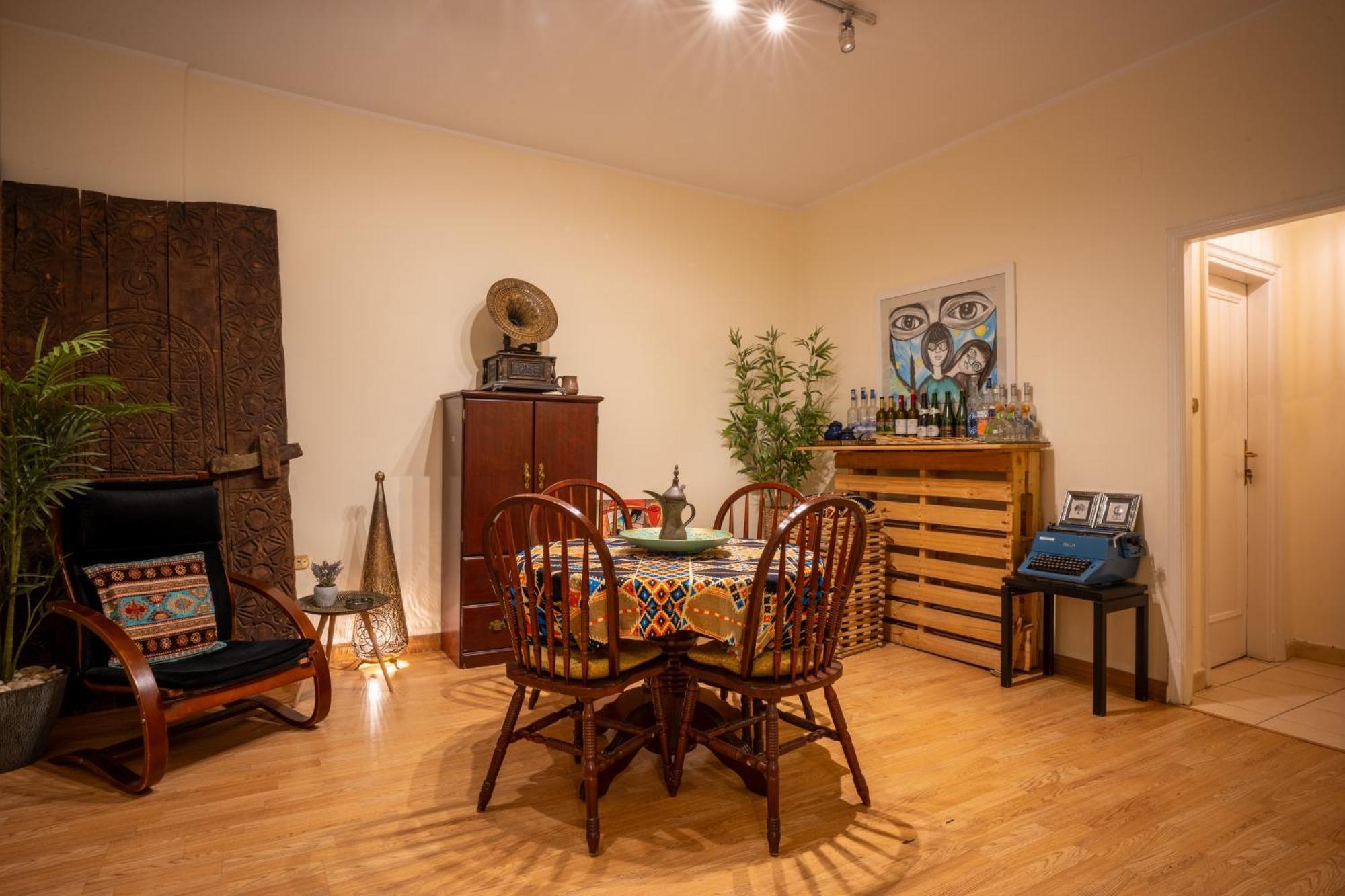 Vintage Vibrant Space ! Appartamento